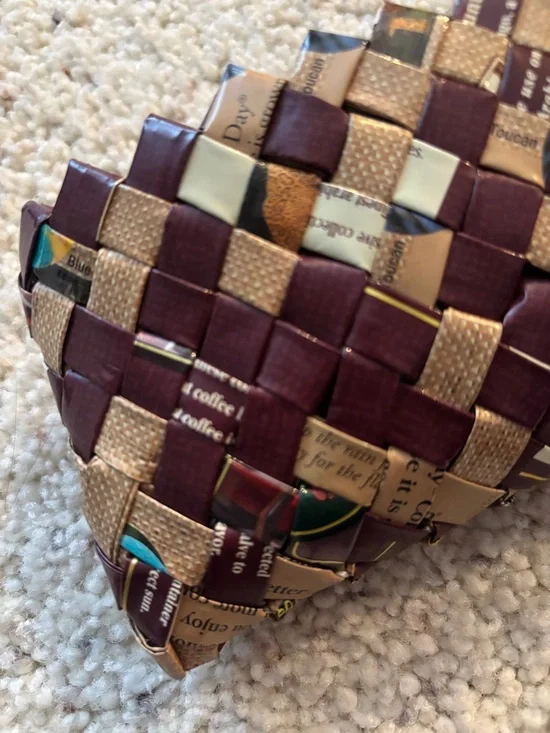 Upcycled Woven clutch with zipper NWOT - Picture 4 of 9